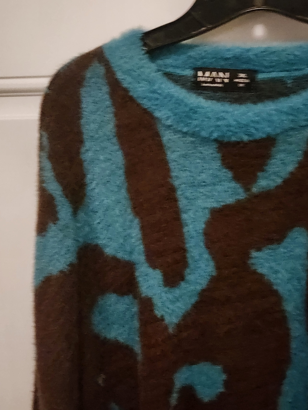 Boohoo Man Oversized Blue & Brown Patterned Fuzzy Sweater - Picture 8 of 10